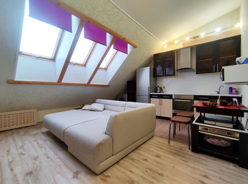 Квартира рядом с ЦГБ и оживленным районом города