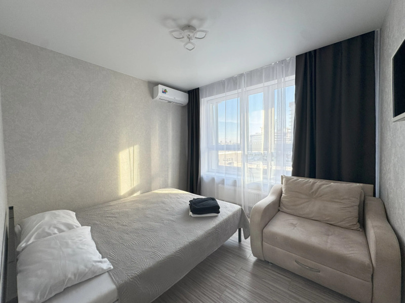 Квартира Пятиместная Красивая в Новом Районе Дивный Квартал у Озера