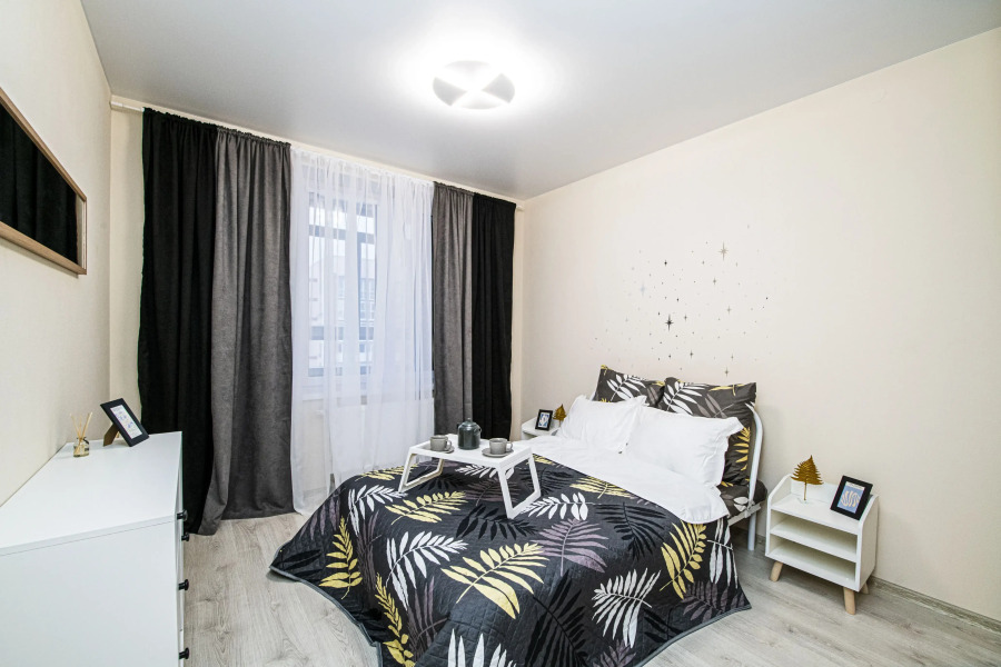 Апартаменты SunSet Хохлова 7