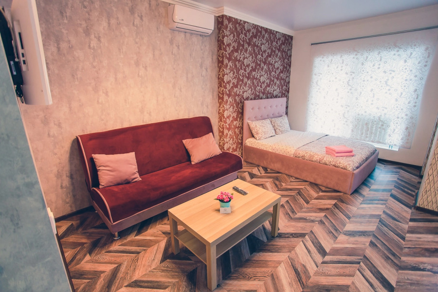 Апартаменты Октябрьской Революции 23 А Студия