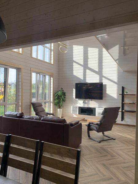 Частный дом Традиция отдыха - дом у озера c баней и купелью