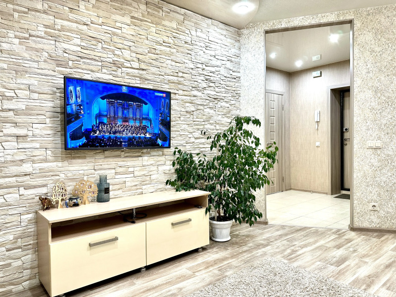 Апартаменты Мира75