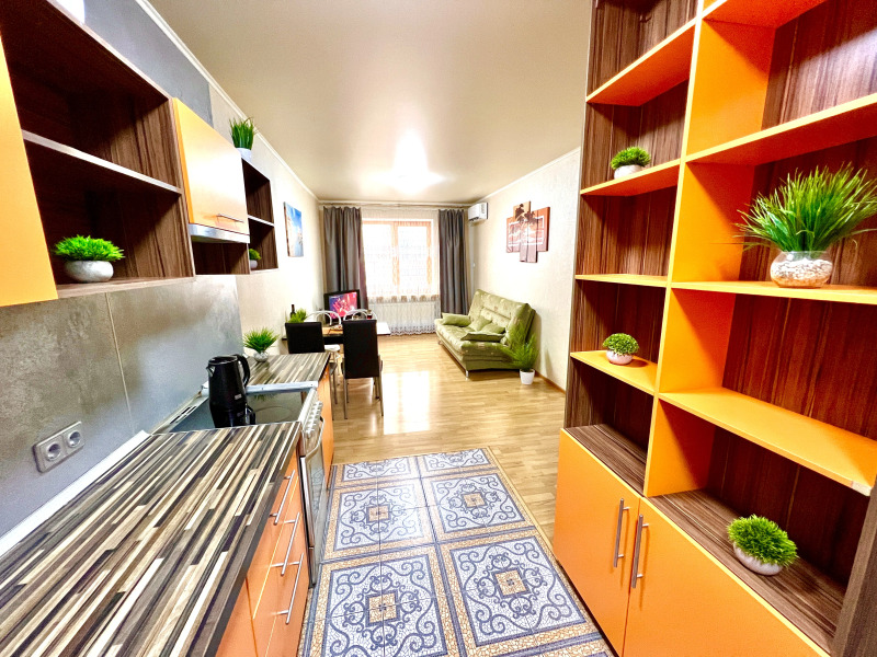 Апартаменты двухкомнатные на 13 этаже в ЖК Современник рядом с МТЛ-Арена