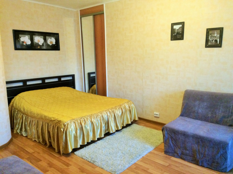 Апартаменты Ленина 10