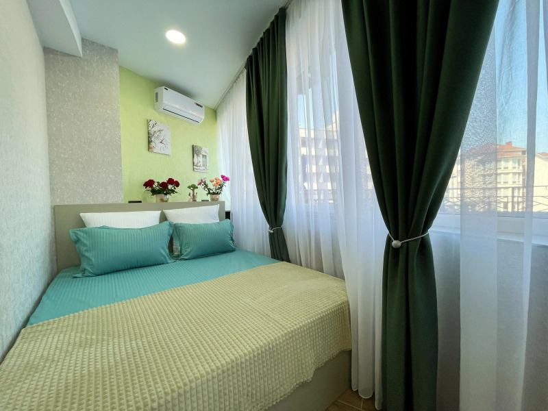 Апартаменты с Террасой с Собственным Бассейном 3 Минуты от Моря