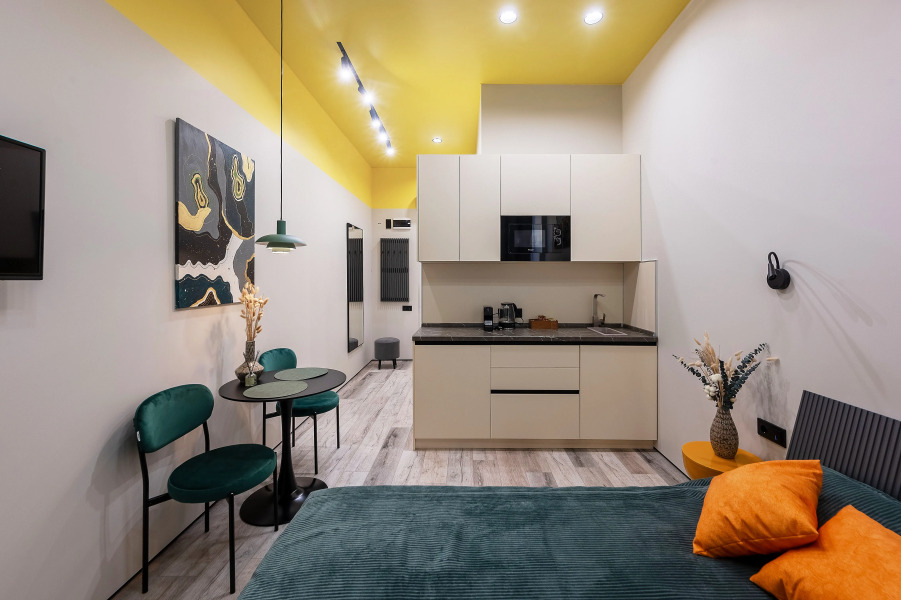 Апартаменты на Кузнецком мосту Yellow