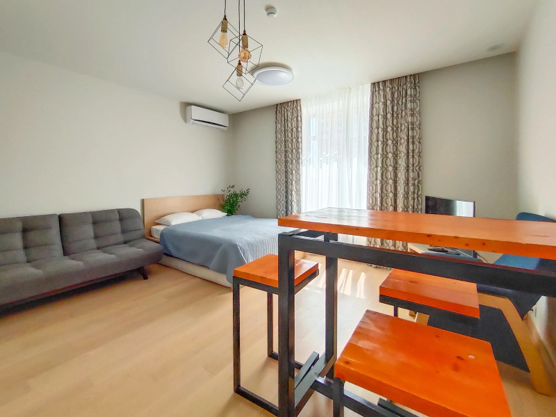 Aпартаменты #1 Superior studio for 2+2 by Lo Apartments