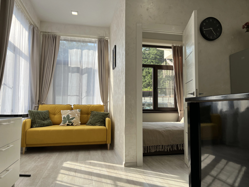 Двухкомнатные Апартаменты с Видом на Горы