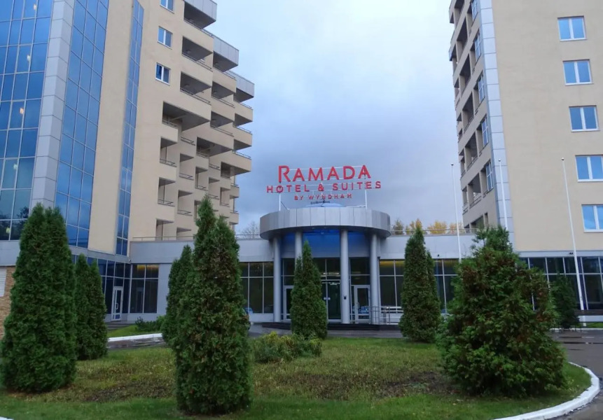 Отель Ramada Hotel & Suites by Wyndham Alabuga
