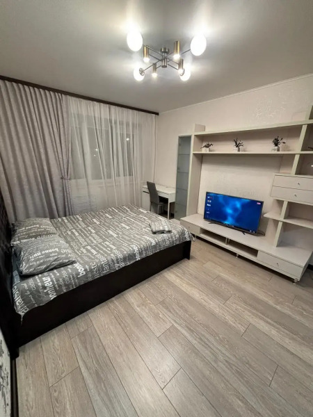 Квартира комфортная двушка на Караная Муратова