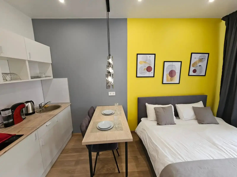 Апартаменты студия 405