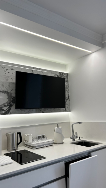 Квартира стильная от дизайнера у озера