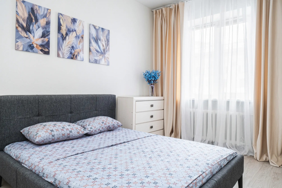 Апартаменты с видом на Октябрьской Площади