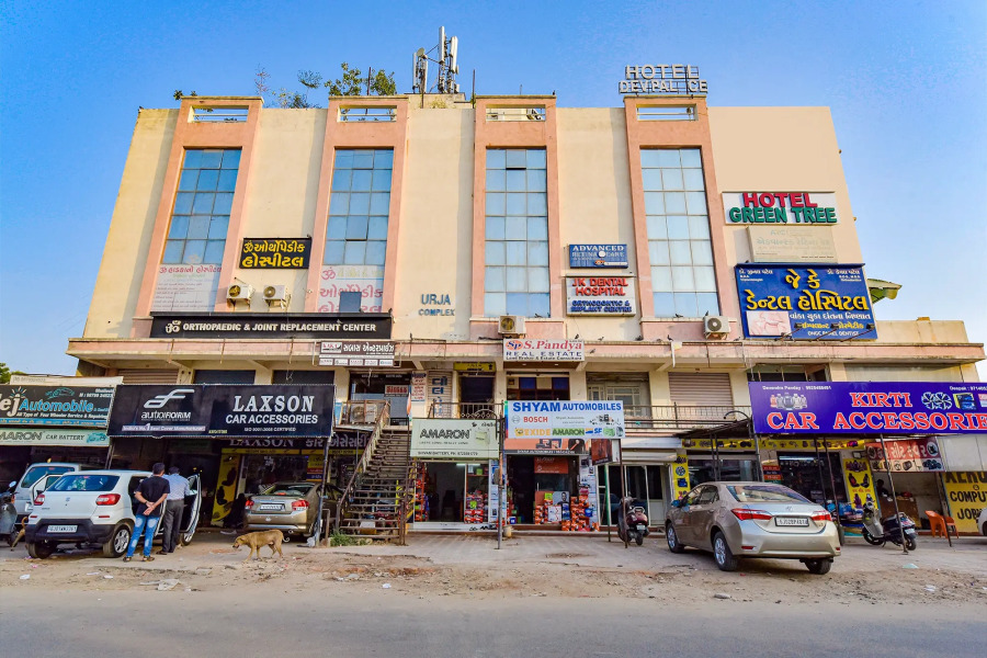 Отель Green Tree