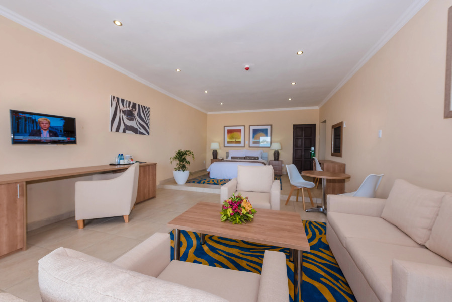 Отель Sunbird Livingstonia Beach