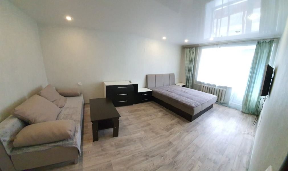 Апартаменты Яр-сутки на Республиканской 55