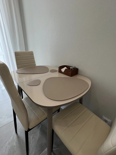 Квартира с Современным Ремонтом, Чистая и Уютная