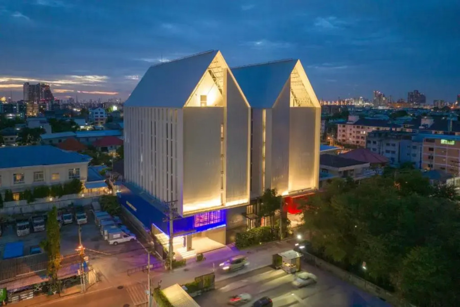 Отель Blue Hippo Hotel
