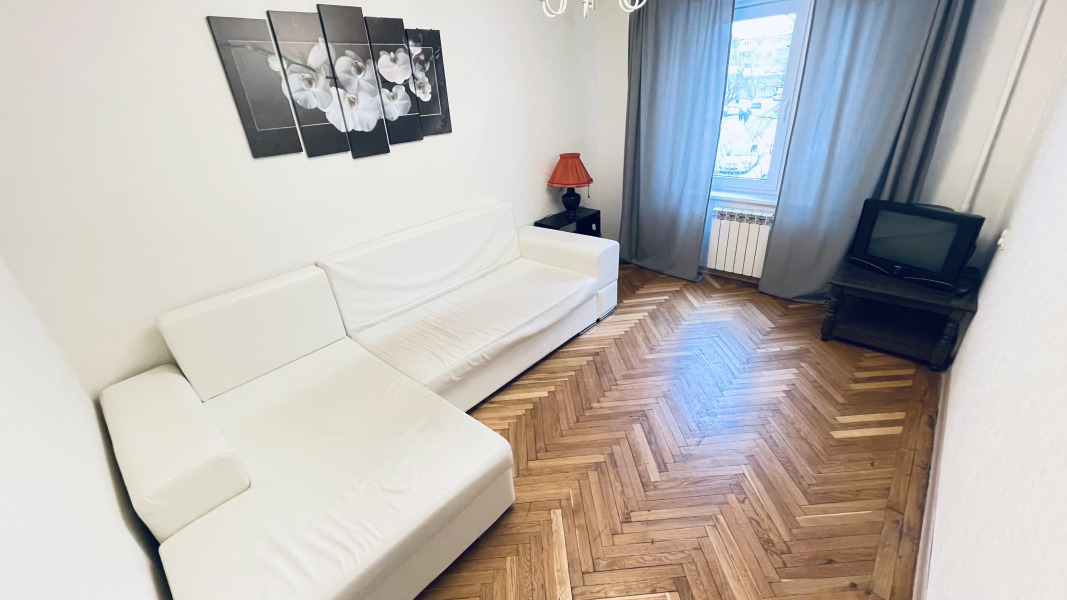 Апартаменты Трёхкомнатные на Пролетарском Проспекте 17