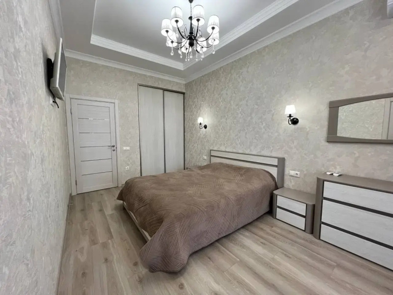 Квартира двухкомнатная Крымская 22