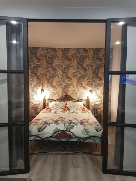 Квартира у Глобуса