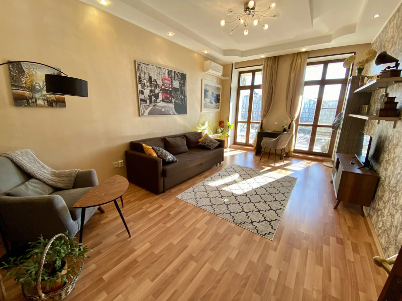 Видовая Двухкомнатная Элитная Квартира на Чёрном Озере