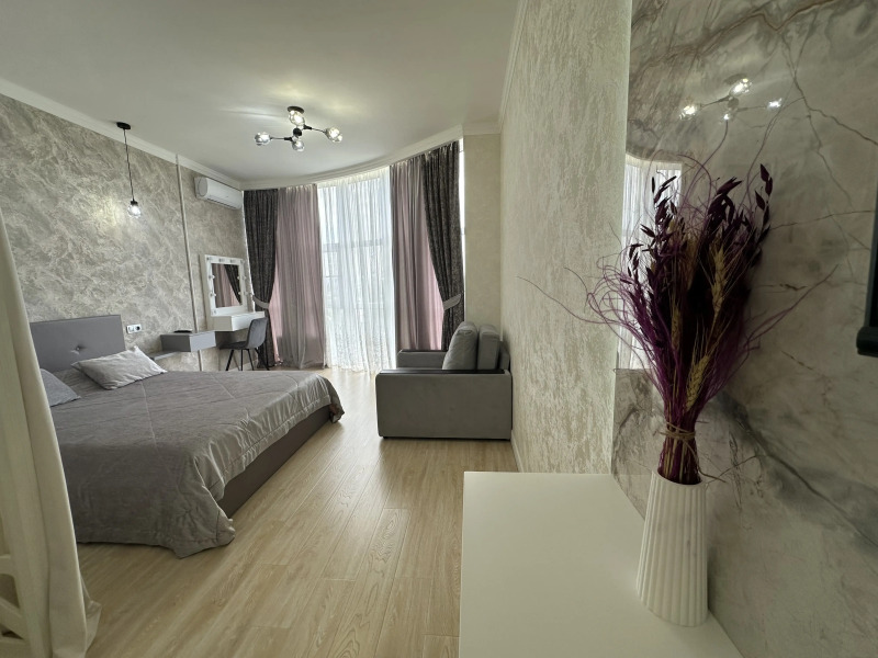 Апартаменты Улучшенные На Пушкина 54\1 с панорамным видом на город и парковочным местом