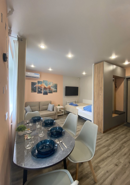 Квартира Персиковая студия