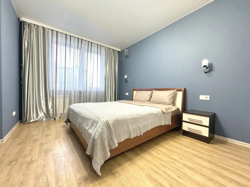 Квартира трехкомнатная на Притомском рядом с Кадетским училищем