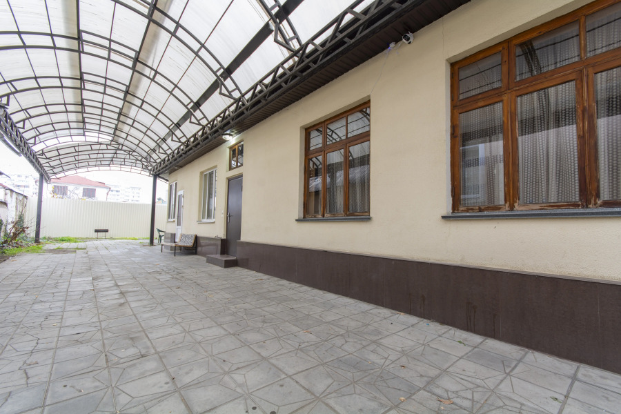 Частный дом в центре