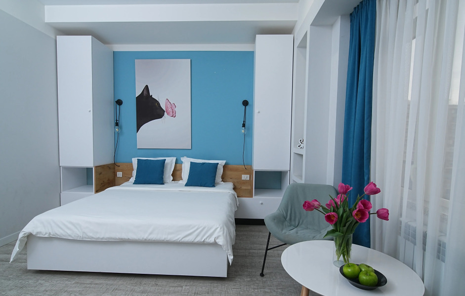 Апартаменты Студия с балконом в центре города от Sweet Home