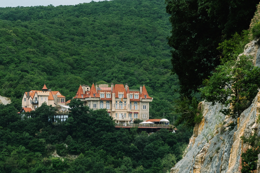 Отель Крылья