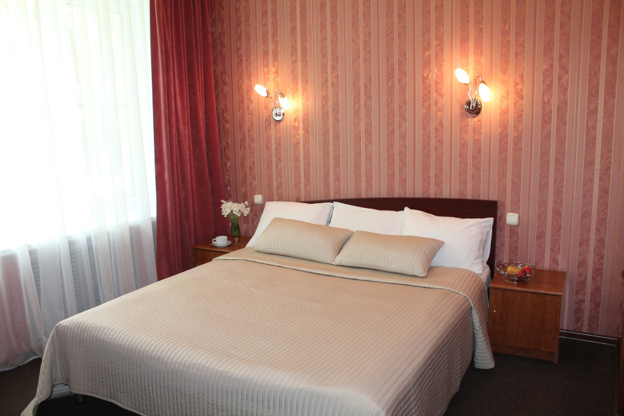 Отель Зеленая