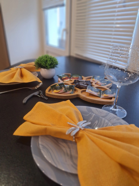 Квартира Двухкомнатная Около Мегагринна