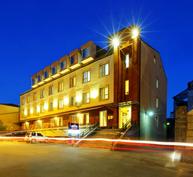 Отель Minotel Barsam Suites