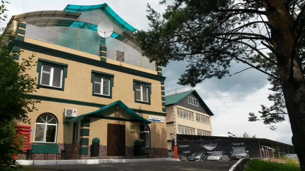 Отель Green Roof