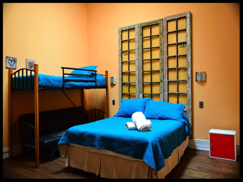 Santiago Backpackers