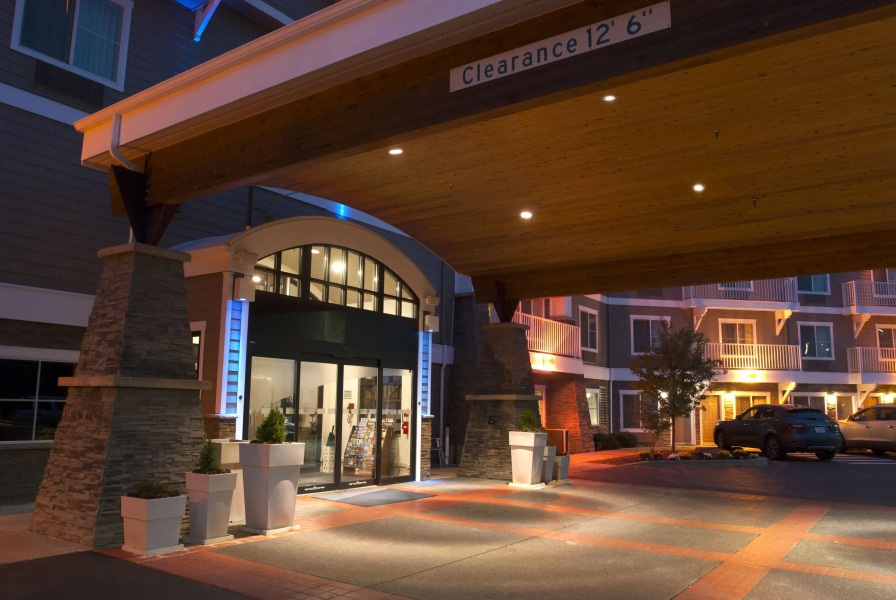 Holiday Inn Express & Suites Interstate 90 by IHG