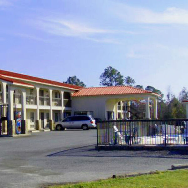 Tel Fair Motel Mcrae