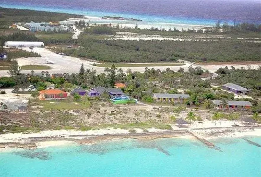Hawks Nest Resort & Marina