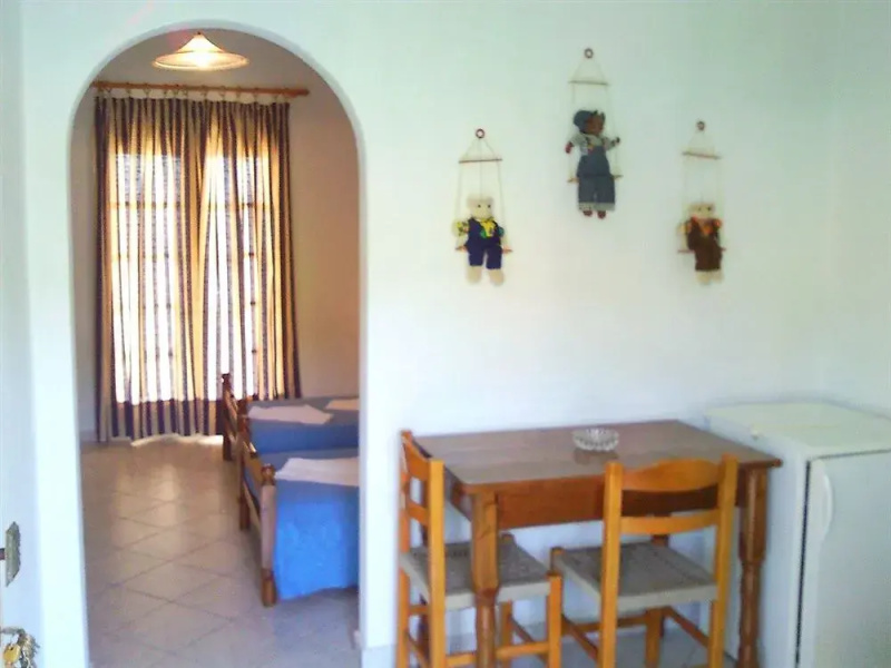Margarita Studios & Apartments