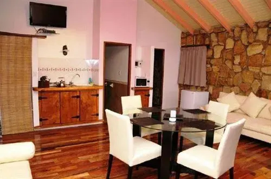 Hosteria Las Piedras