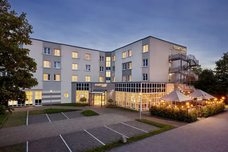 Отель Courtyard by Marriott Dortmund