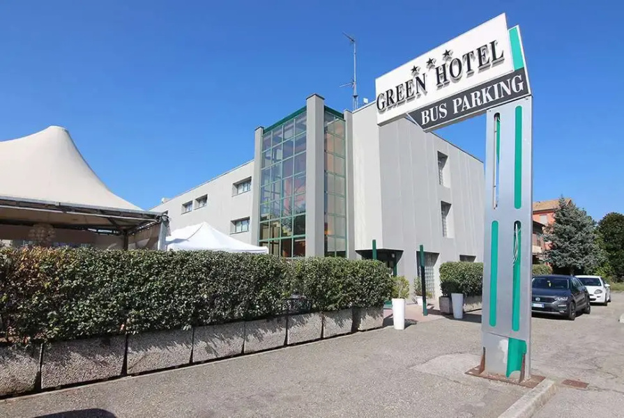 Green Hotel