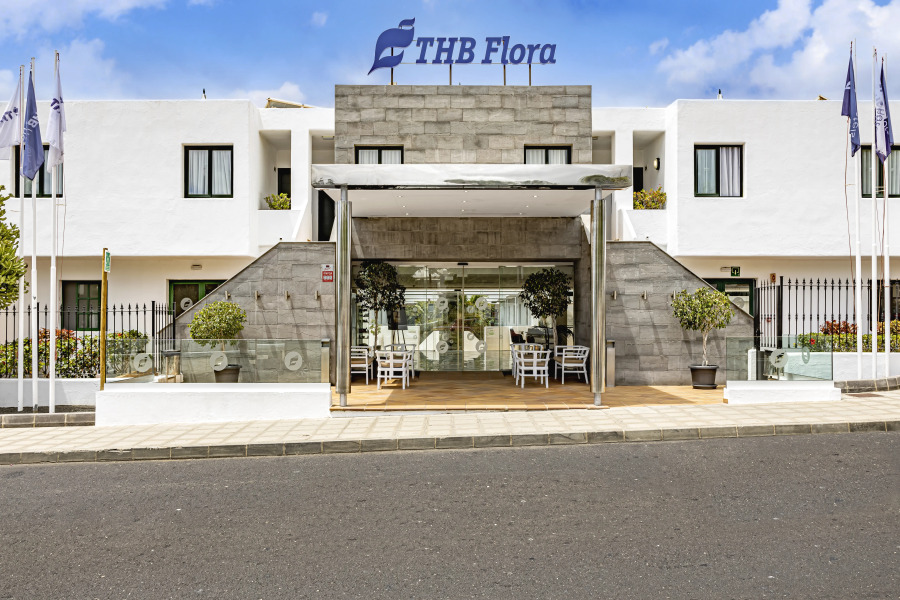 Отель THB Flora Aparthotel