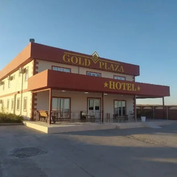 Отель Golden Plaza