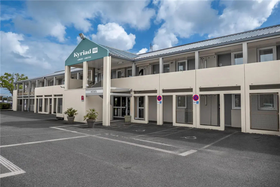 Отель Kyriad Eco 