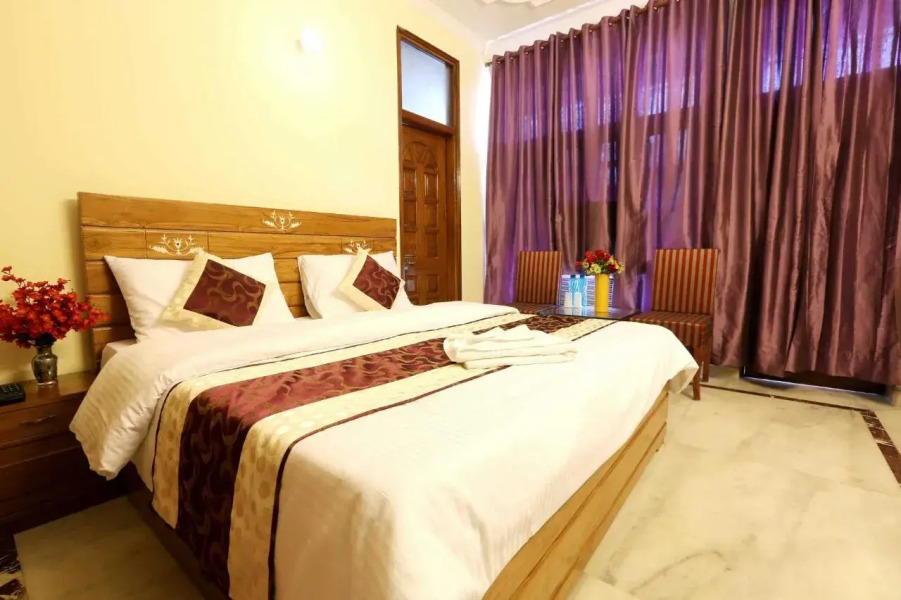 Itsy Hotels Swastika Inn Sector 26