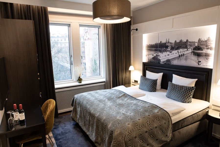 Ascot Hotel & Apartments