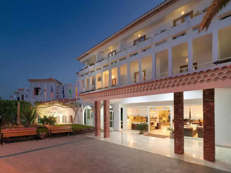 Regency Torviscas Apartments & Suites
